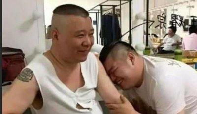 ​岳云鹏真实姓名曝光，原来岳云鹏只是艺名啊，网友：真名比郭德纲还刚