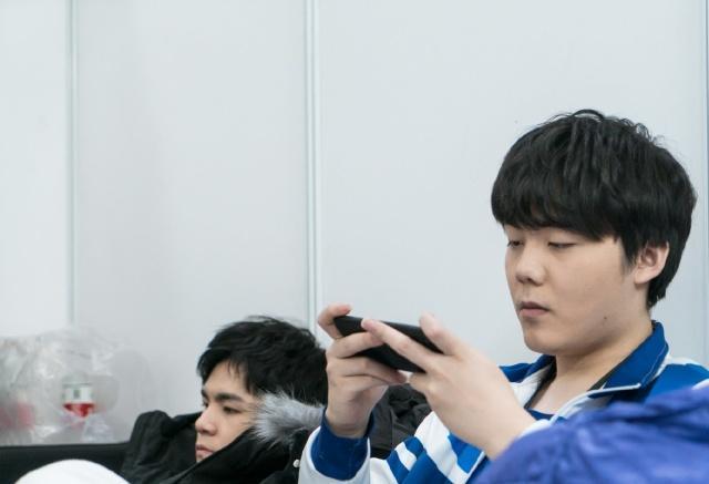 eStar花海照片流出,长相清秀实力超群,身兼E星“复兴重任”