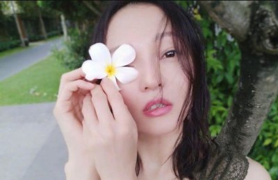 ​36岁张韶涵素颜照曝光，天生丽质的美女，简直是在逆生长！