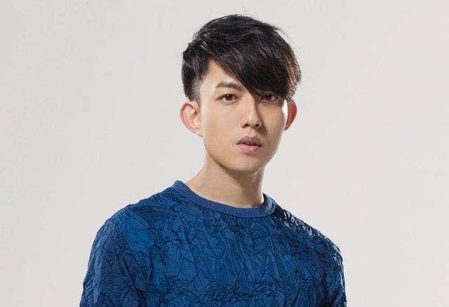 林宥嘉事业生活超顺心，爱妻丁文琪怀上二胎，一子一女好幸福！