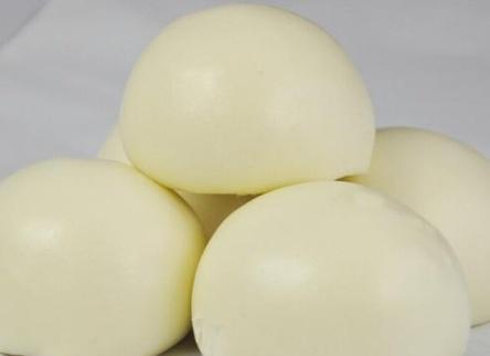 蒸馒头放小苏打好还是放碱好一直放错了,难怪馒头不白不松软