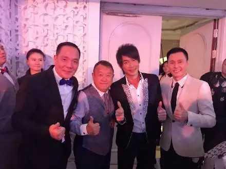 被叶璇的宠物咬了的李依晓缝了20针，整容了5次