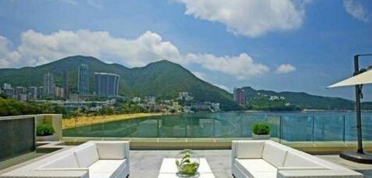 晒赵薇在香港的豪宅,房子直接俯瞰整个维多利亚港,价值起码过亿