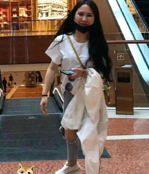 神壕为“女神主播”刷30万礼物,奔现后当场自闭,比酥酥还可怕