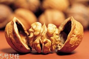 核桃仁能放多久 保质期为6个月 核桃仁能放多久 保质期为6个月