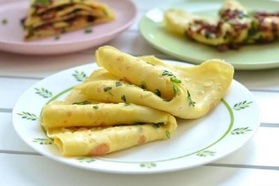 ​鸡蛋饼煎多久就熟了 鸡蛋饼为什么容易碎