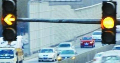 ​闯黄灯会被电子警察抓拍吗
