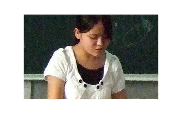 “老公,今晚闺蜜生日,我不回去了”“你闺蜜拿着蛋糕来咱家了” “老公,今晚闺蜜生日,我不回去了”“你闺蜜拿着蛋糕来咱家了”