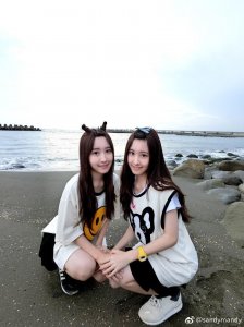​还记得台湾那对美女双胞胎吗？如今长大啦，依然难以分辨