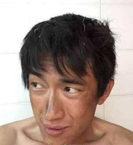 爱发丑照的男明星,胡歌毫不做作绝对的C位,郑云龙神还原光头强