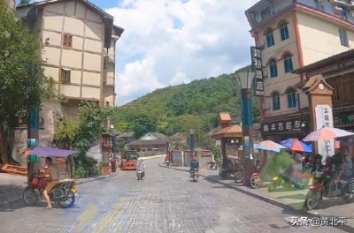 ​贵州省遵义市习水县程寨镇，远离城区的乡镇赶场最热闹