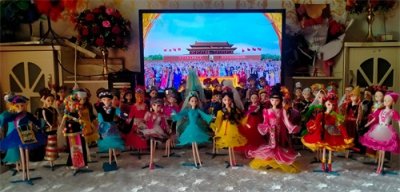 ​梨城巧手教师制作56个民族娃娃 献礼二十大