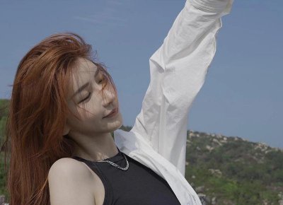 ​女生说自己老了高情商回复（如何应对女生的感叹）