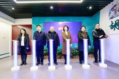 ​《夜空中最亮的星》正式上线！