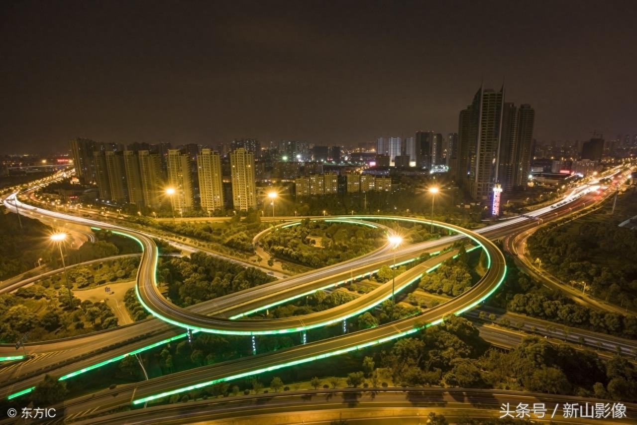 12张城市夜景图，带你走进绚烂的灯光世界