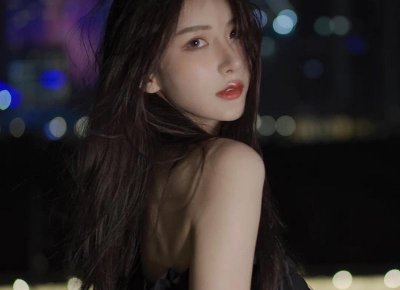 ​男生接吻时手不老实的人怎么样