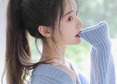 ​男生为什么总喜欢摸一个女生的脸？