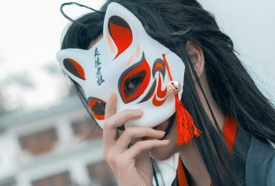 ​小说：柳菲儿与叶枫对飙演技，叶枫醉倒之后，被持剑威胁