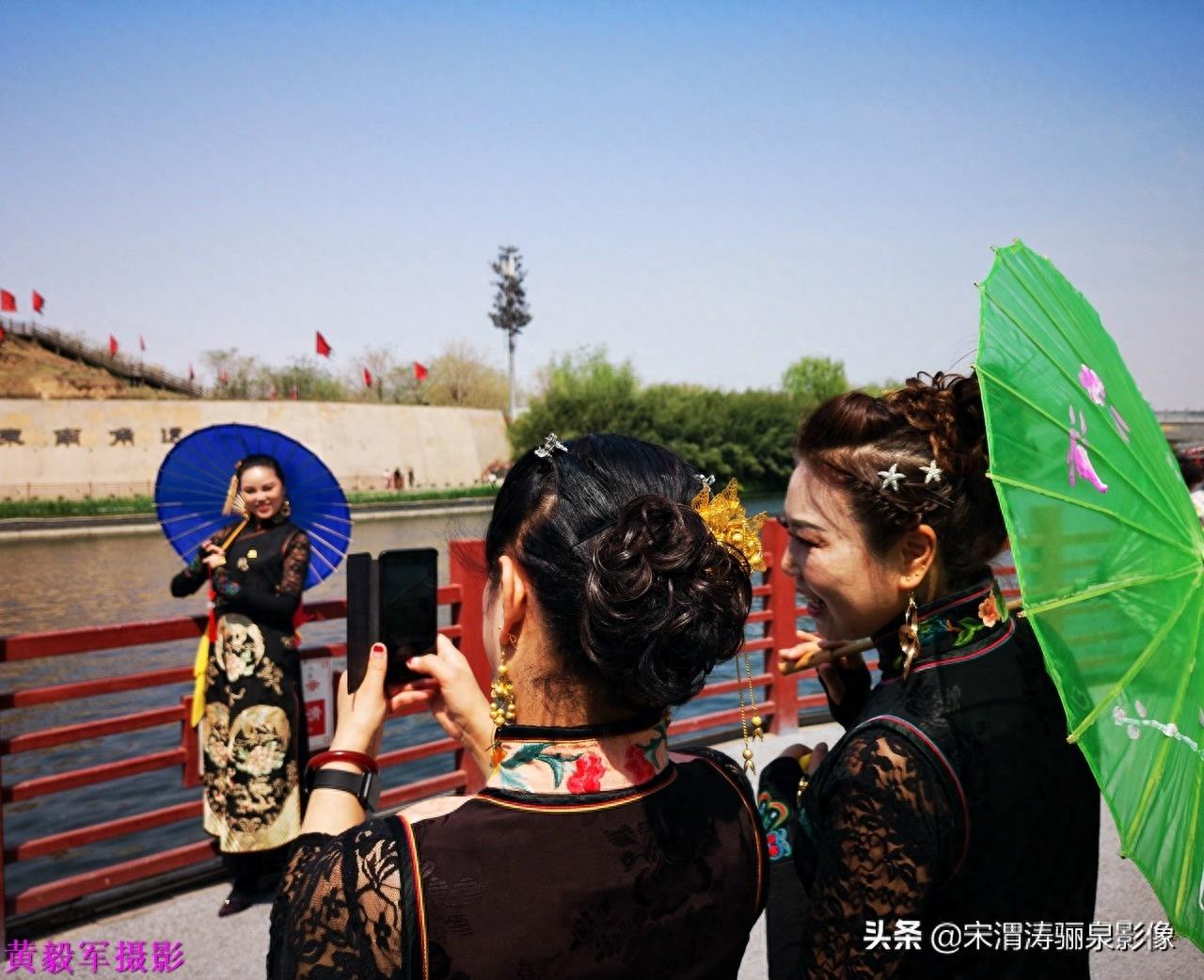 汉城湖公园位于陕西省西安市未央区，原为团结水库（古漕运明渠