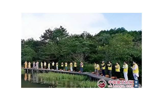 一杯水发现男友出轨 该怎么处理？