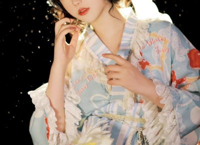 ​飞机上可以玩手机吗（飞机上真的不准使用手机吗）