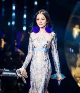 ​张韶涵是否为亲生子女？为何她的父母持续指责她？