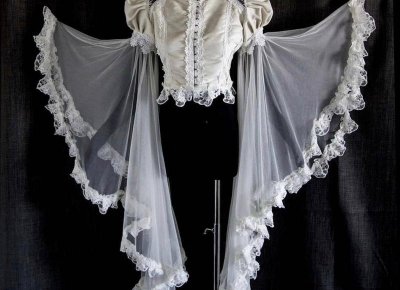 ​什么叫爱情（什么叫爱情是什么歌）