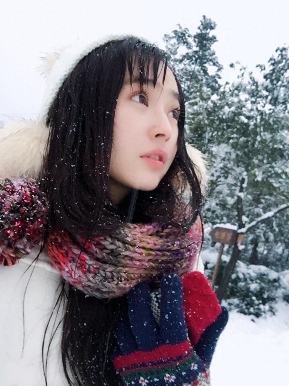 【每日美图】清新可人的邻家小美女清纯生活照