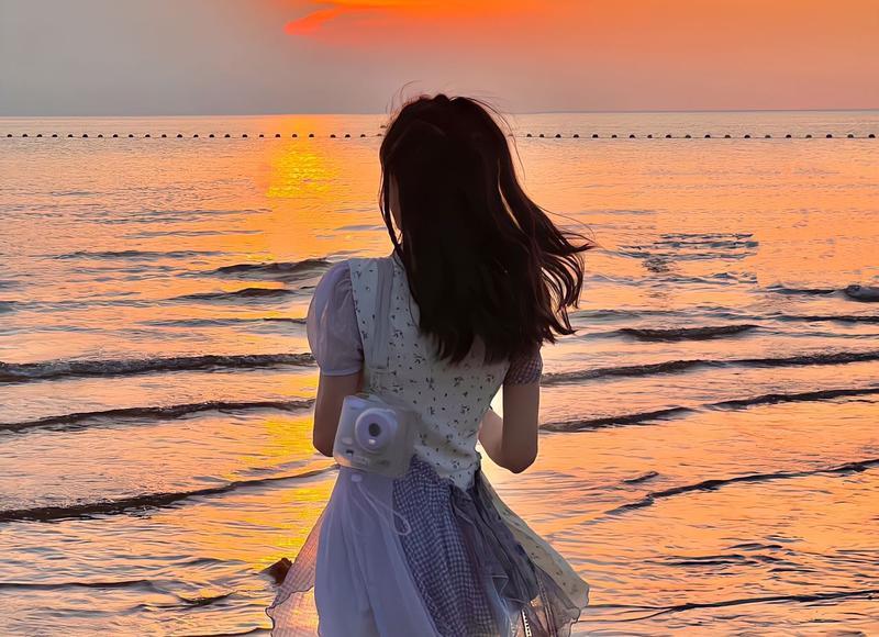 女生问你在干嘛呢高情商回复技巧