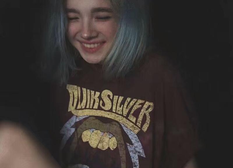 女生遭8名未成年人欺凌:重视校园欺凌心理因素 女生遭8名未成年人欺凌:重视校园欺凌心理因素