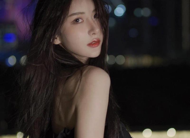 女生等你主动的表现，看懂了就主动去追她