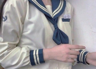 ​女生这些动作是在暗示喜欢你，不懂你就亏大了