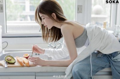 ​女生哭了怎么哄开心，女生哭了怎么安慰怎么哄