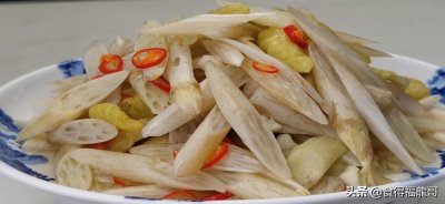 ​天气热，经常喝稀饭，教你做道开胃菜酸辣藕尖，酸辣开胃脆嫩多汁
