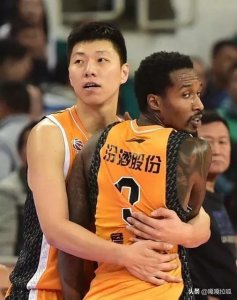 ​山东男篮李敬宇是一个不向黑恶势力妥协的好球员，也可称为英雄！