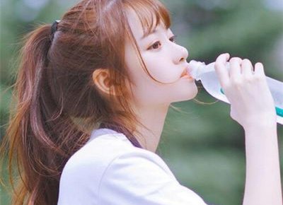 ​结婚戒指怎么戴（结婚戒指怎么戴男和女）