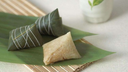 怎么煮粽子粽叶是绿的,煮粽子加什么粽叶不黄图4