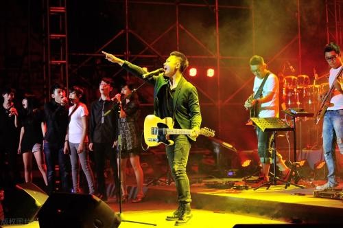 梁博个人资料简介(中国好声音歌手梁博个人经历及主要作品)插图