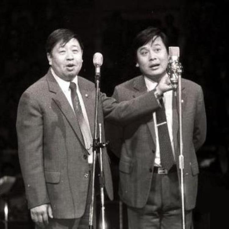 各地都有相声演员他们说起相声来口音为什么都差不多呢「各地都有相声演员他们说起相声来口音为什么都差不多」