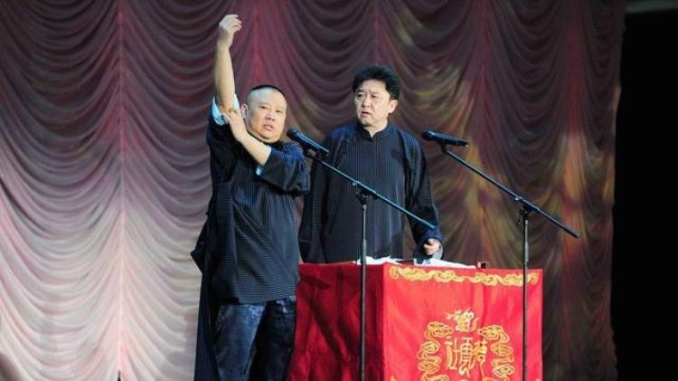 各地都有相声演员他们说起相声来口音为什么都差不多呢「各地都有相声演员他们说起相声来口音为什么都差不多」