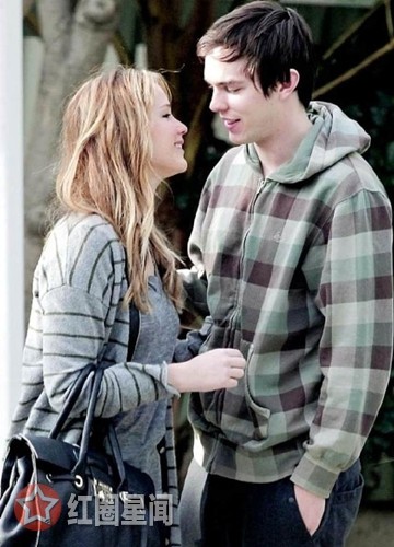 詹妮弗劳伦斯新恋情坐实 盘点大表姐历任男友