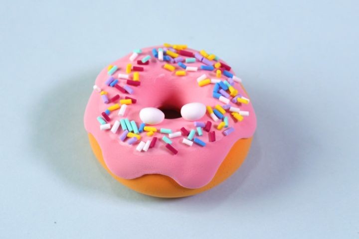 超轻粘土美食100种做法（甜甜圈超轻粘土教程图解）