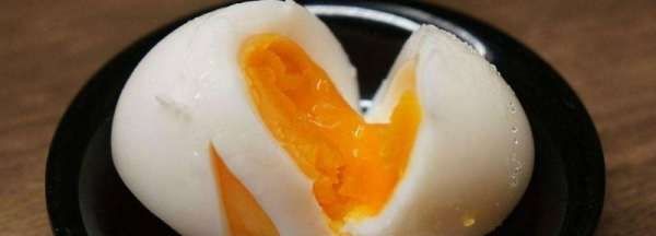 怎么看鸡蛋煮没煮熟,怎么判断鸡蛋煮熟了没有图1