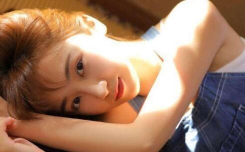 女生把礼物退回来什么意思（女生退回礼物心理还能去找她吗）