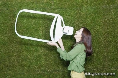 ​每天晚上喝白开水有什么好处(每天晚上喝一杯白开水有什么好处)