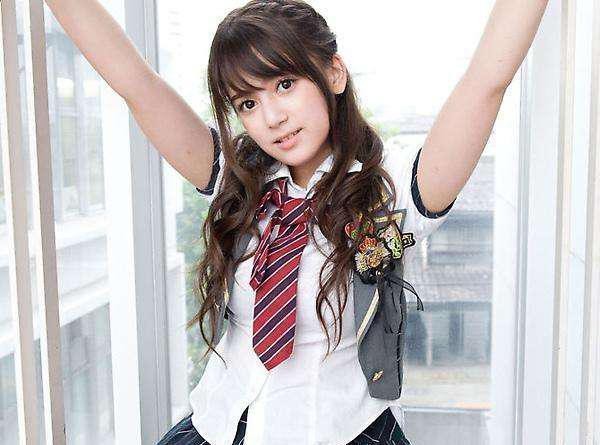 她是日本人气少女，如今却成了迪丽热巴替身！网友：来错了地方