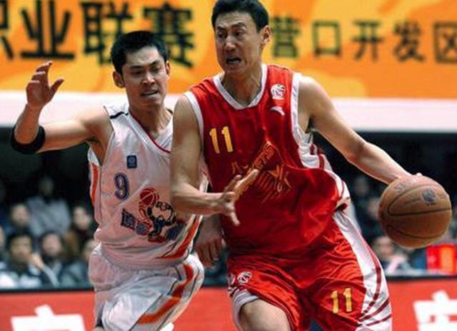 李楠生活状况怎么样？儿子已经2米19，在家妻子说了算！