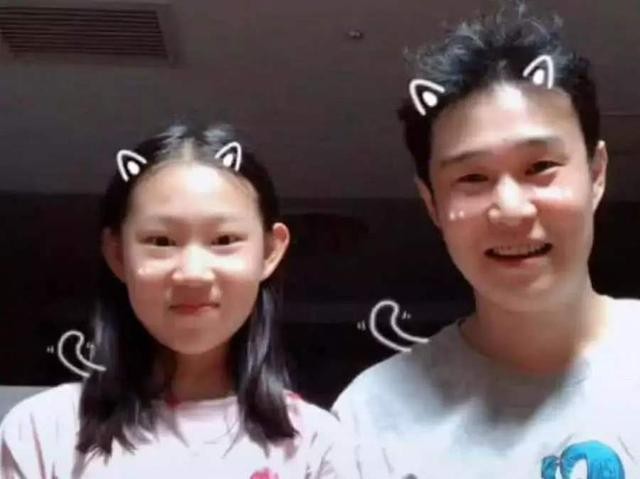 小沈阳的真实姓名是什么(小沈阳和他的妻子叫什么)