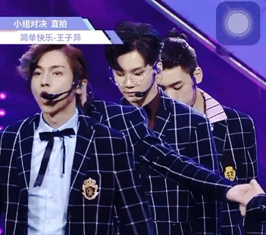 《偶像练习生》蔡徐坤朱正廷“坤廷”CP撒糖,好兄弟一起走吧