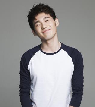 白宇个人资料_白宇图片_刘萌萌白宇